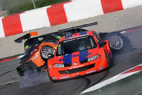 Ten Brinke wordt uit de race getorpedeerd